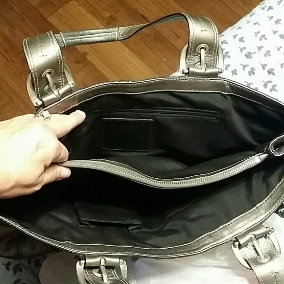 Coach large pewter leather satchel - Picture 8 of 8